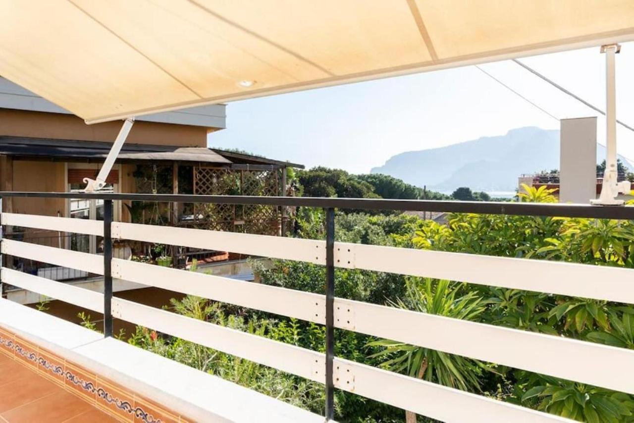 Casa Mare Me' Apartment Мондело Екстериор снимка