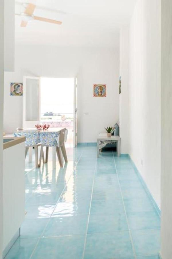 Casa Mare Me' Apartment Мондело Екстериор снимка