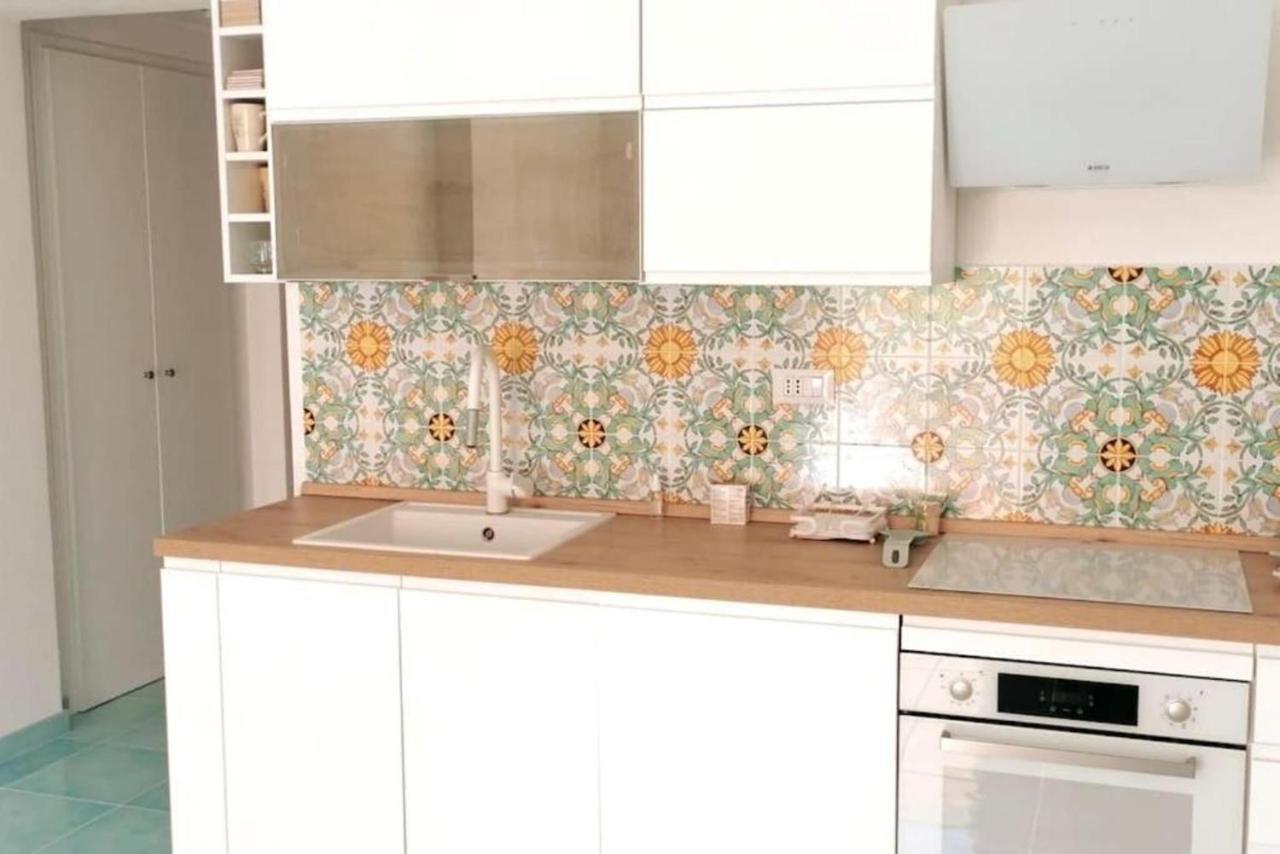 Casa Mare Me' Apartment Мондело Екстериор снимка
