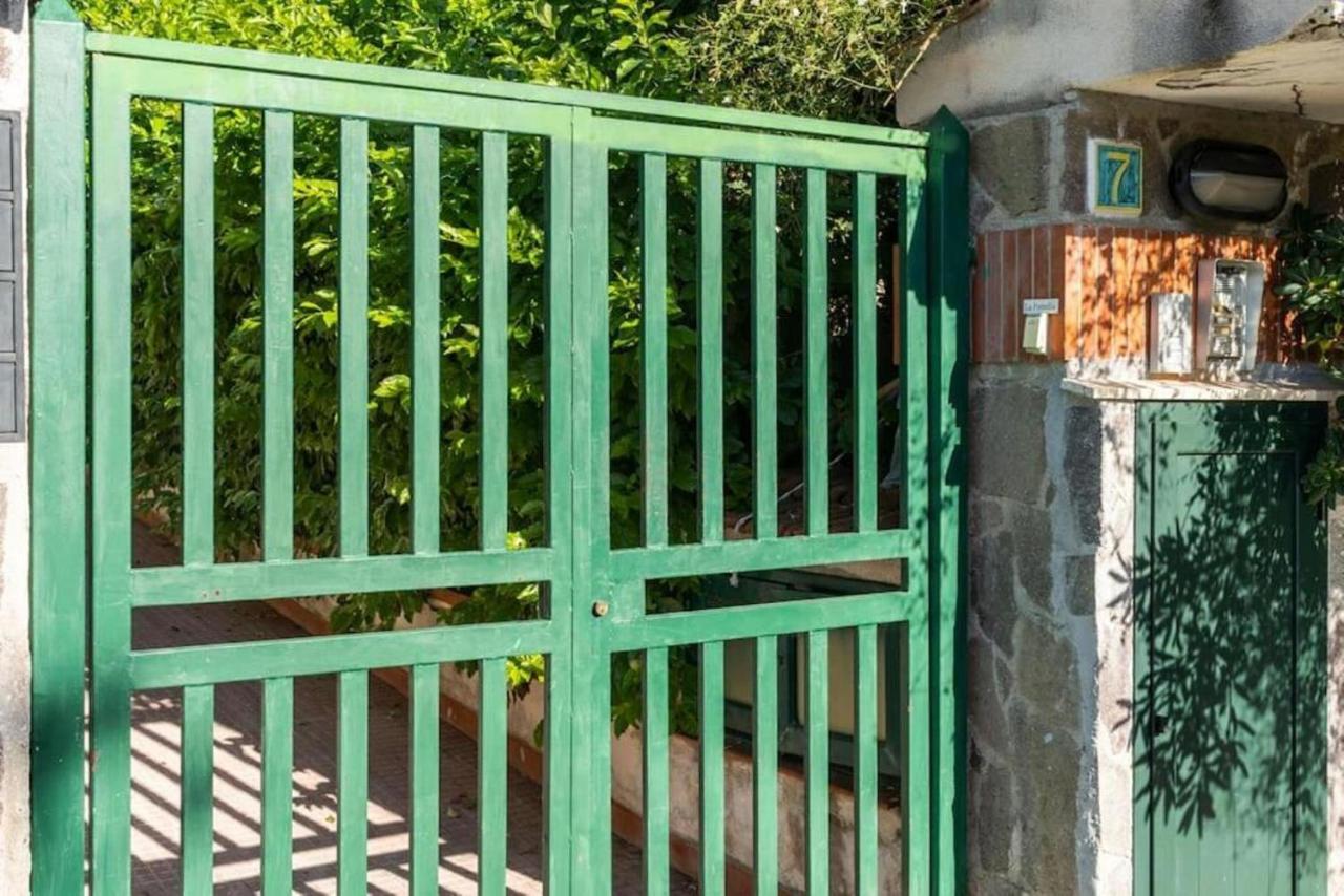 Casa Mare Me' Apartment Мондело Екстериор снимка